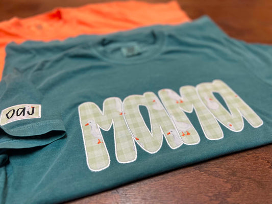 MAMA GOOSE TEE W/ SLEEVE EMBROIDERY